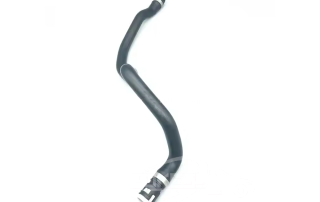 Pokess Automotive Pipe Heater F1F118K580WA F1F118K580DB 1870389 1870676 Heater Pipe for Ford Ku-ga13 1.5T/Fo-cus15